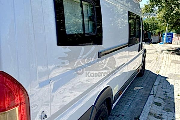 2020 Built 3 Person, Rental Campervan #1024
