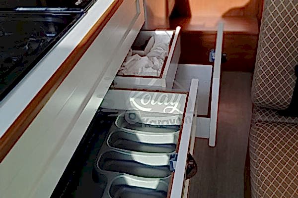 2022 Built 4 Person, Rental Campervan #1333