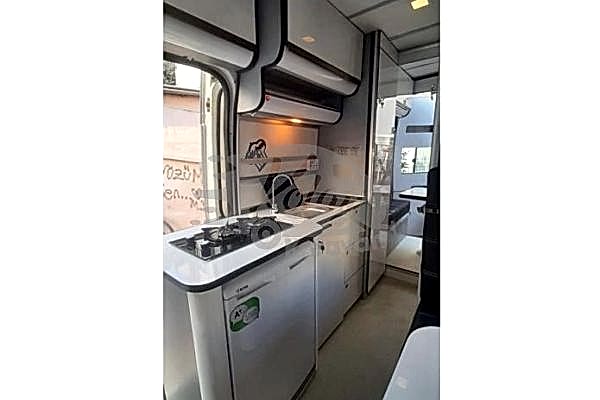 2022 Built 4 Person, Rental Campervan #1406