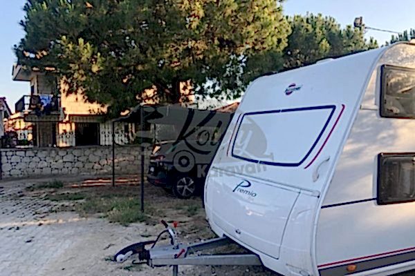 2017 Built 4+ Person, Rental Caravan without Car #1552