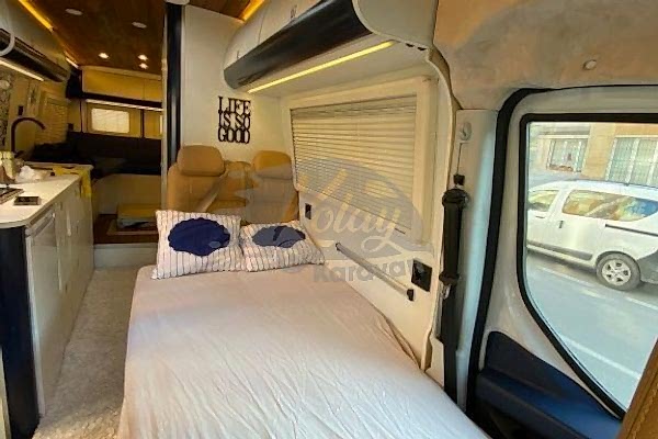 2022 Built 4 Person, Rental Campervan #1643